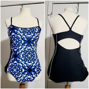 Catalina Blue and White Asymmetric Print Size Large